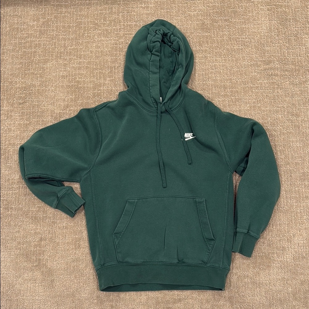 Nike Men's Green Hoodie